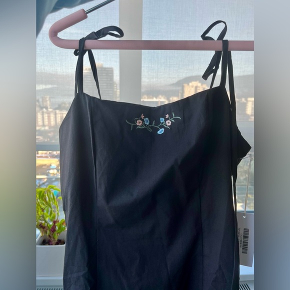 NWT Reformation embroidered Tovianna summer dress - Picture 1 of 8